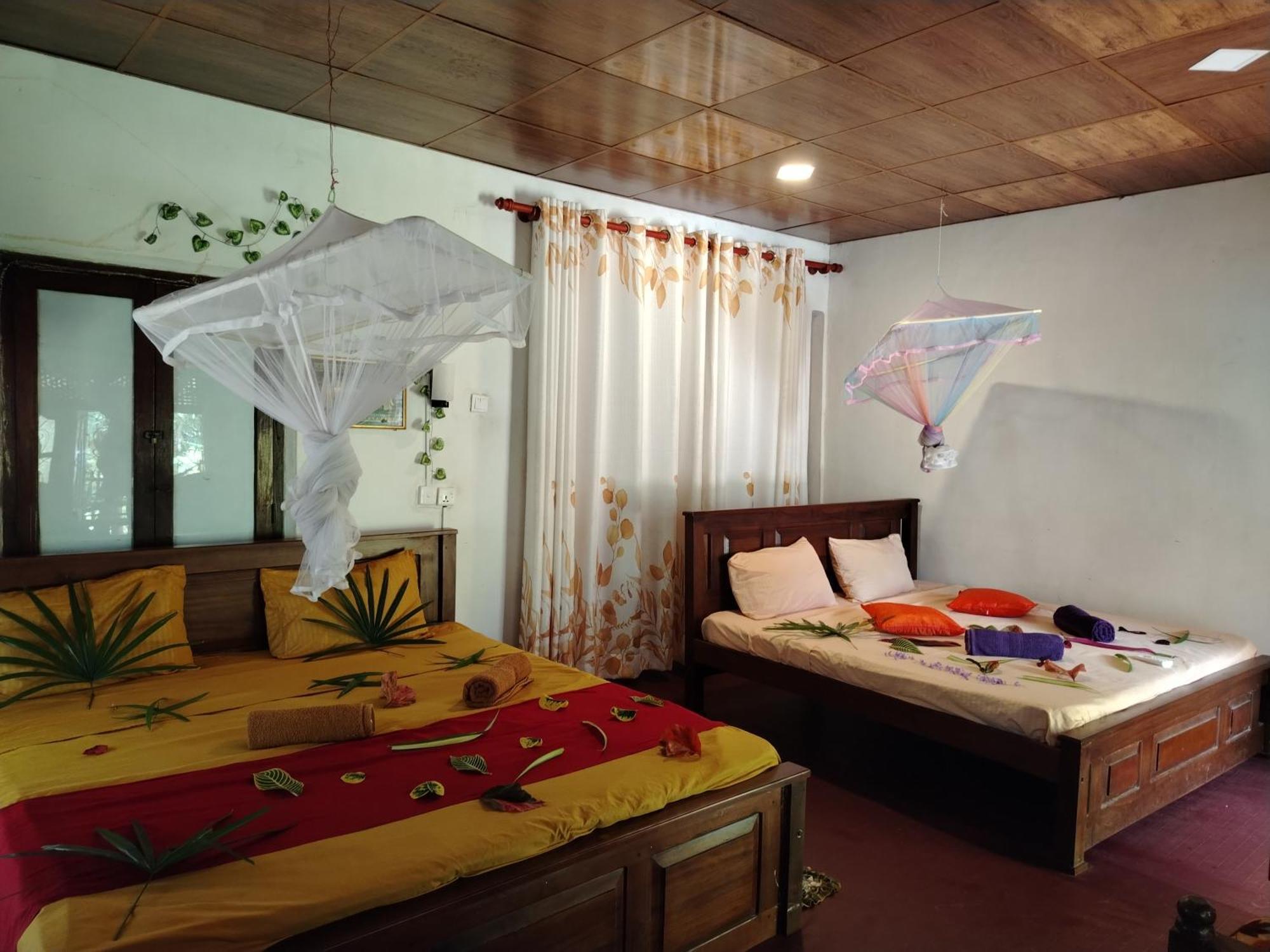 Homestay Surf Paradise 2 *
